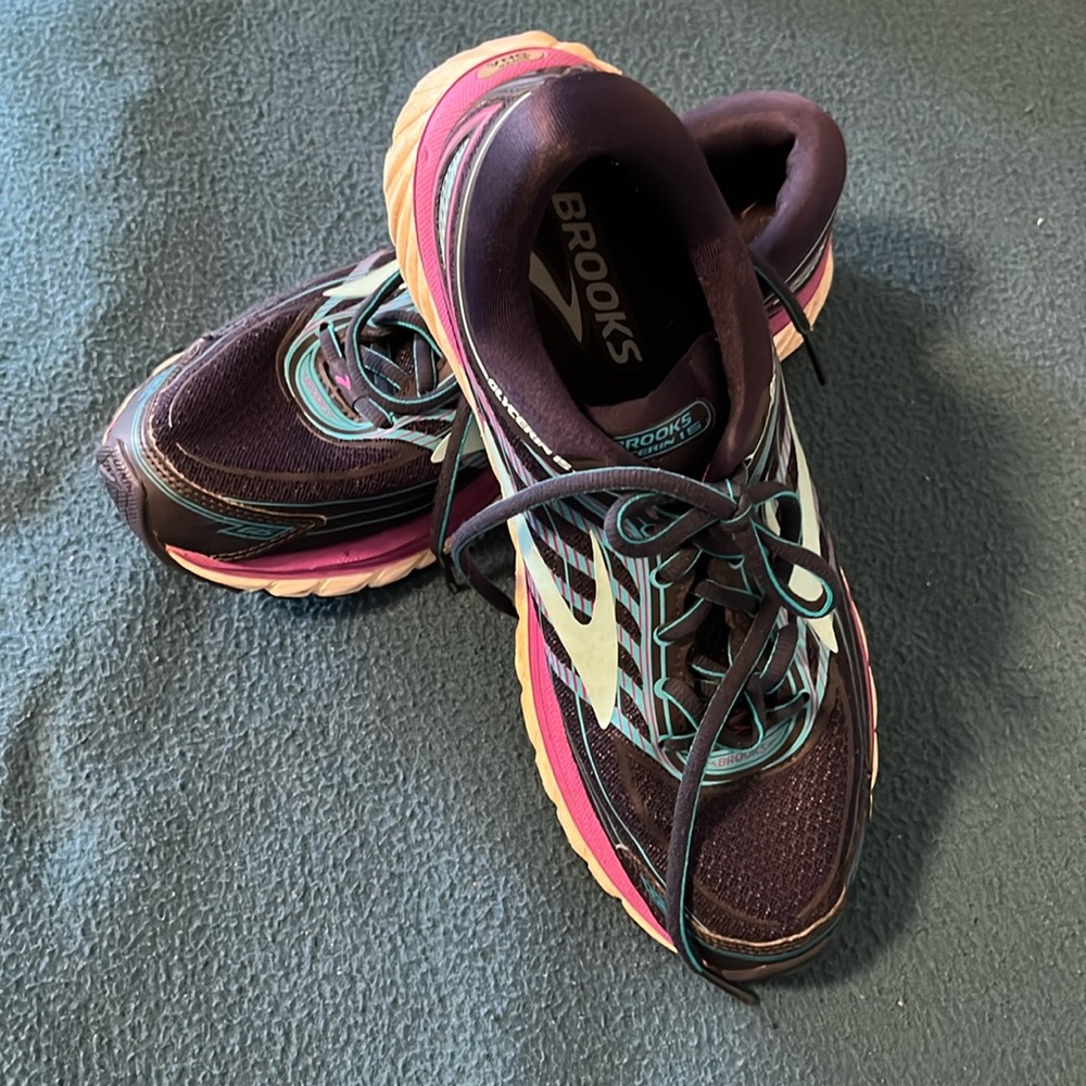 PICK 5/$15 - Brooks running shoes glycerin 15 size 9